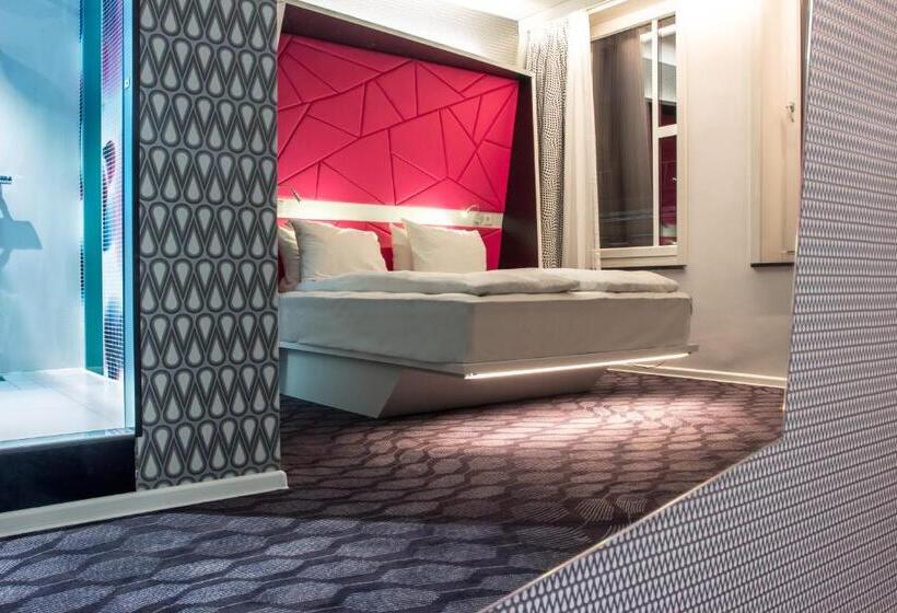 Magic Hotel Xhibition