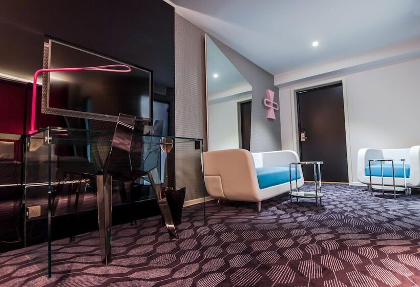 Magic Hotel Xhibition