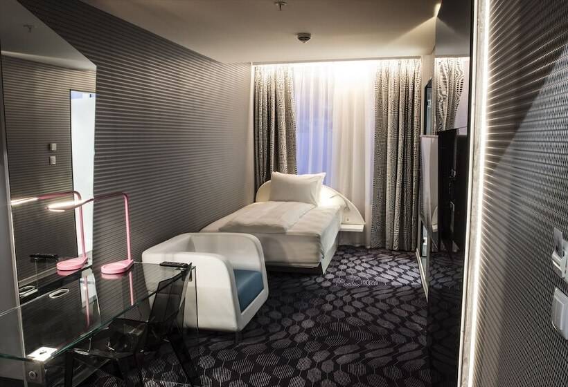 Magic Hotel Xhibition