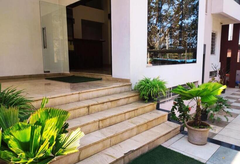 בית מלון כפרי Manasi Inn