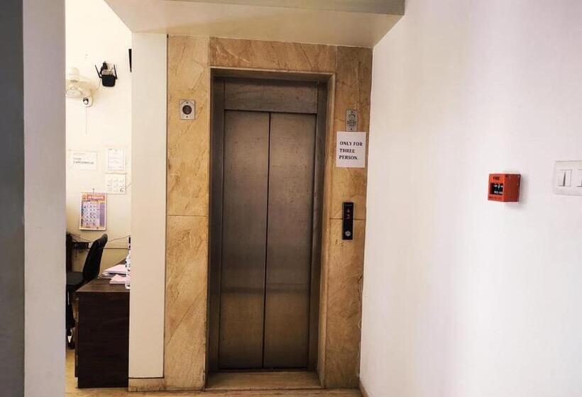 בית מלון כפרי Manasi Inn