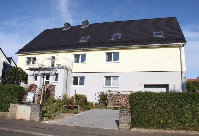 Отель Mein Klein