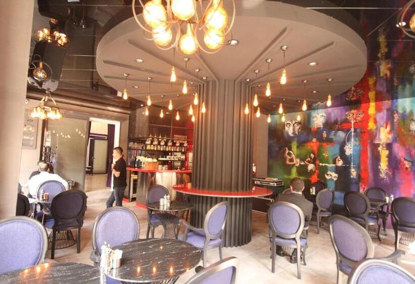 בית מלון כפרי Naumpasa Konagi