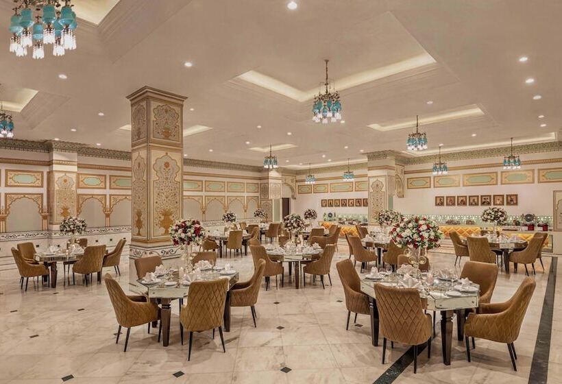 فندق Noormahal Palace