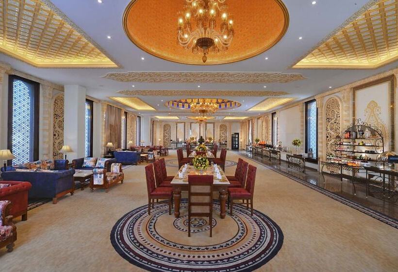 فندق Noormahal Palace