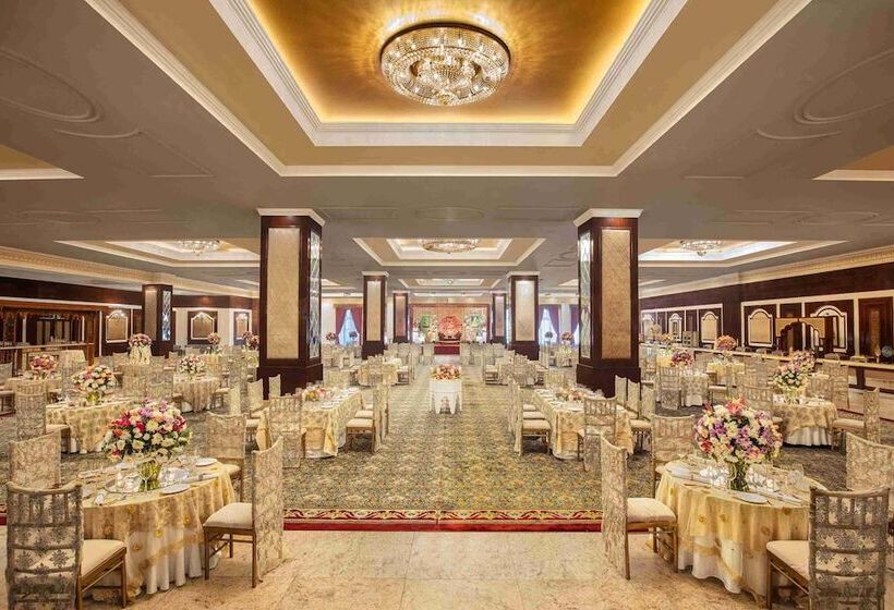 فندق Noormahal Palace