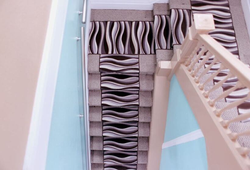 בית מלון כפרי Oak