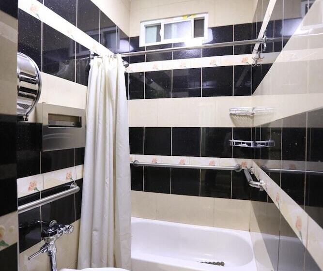 בית מלון כפרי Oak