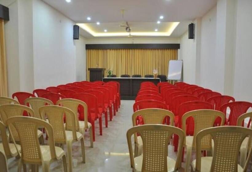 בית מלון כפרי Om Executive