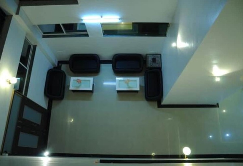 בית מלון כפרי Om Executive