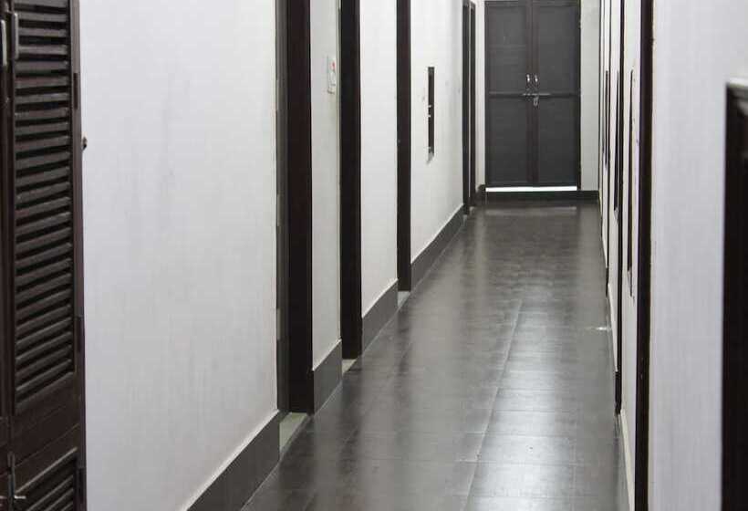 فندق Oyo Rooms Near Mansarovar Garden