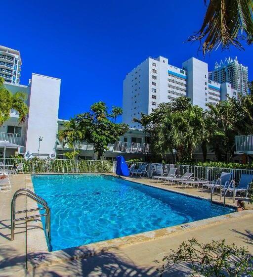 בית מלון כפרי Park Royal Miami Beach