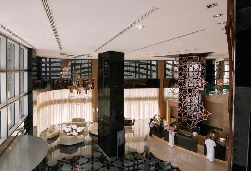 Отель Pearl Rotana Capital Centre