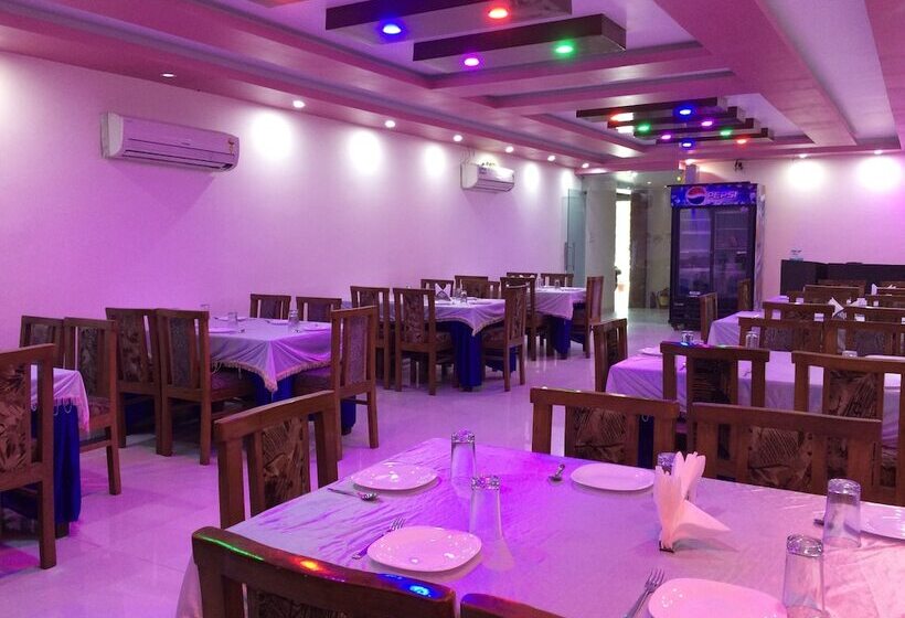 هتل Platinum Plaza