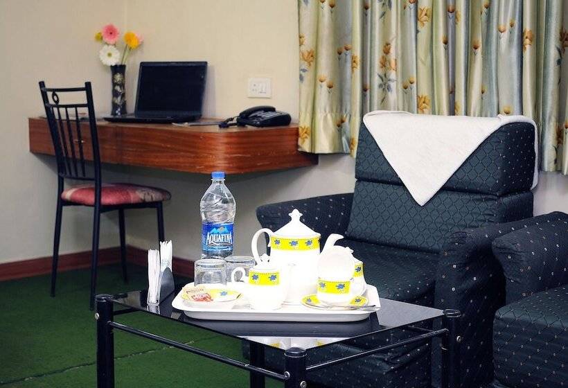 בית מלון כפרי Radhika Palace