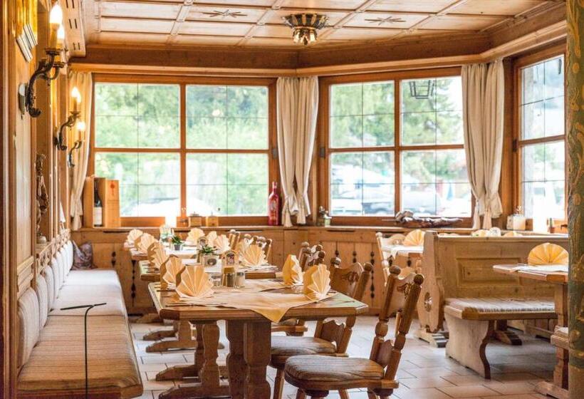 Отель Schmied Von Kochel