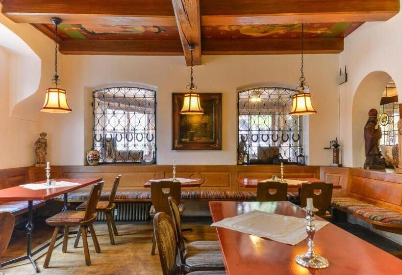 Отель Schmied Von Kochel