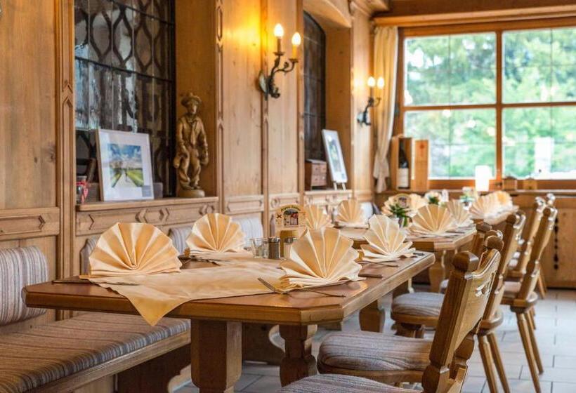 Отель Schmied Von Kochel