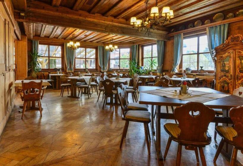 Отель Schmied Von Kochel