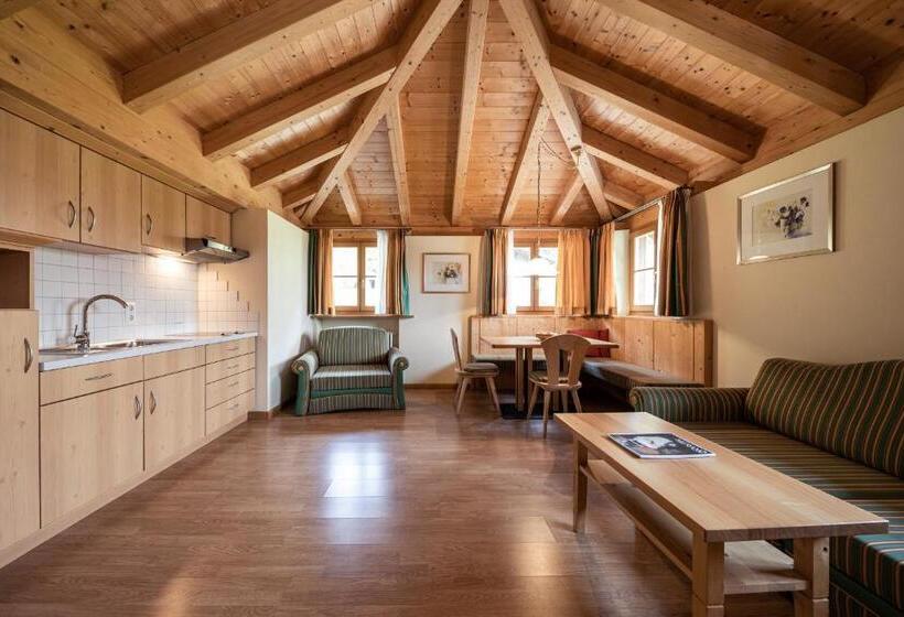 בית מלון כפרי Seerast