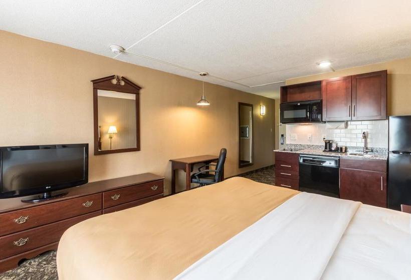 فندق Suburban Extended Stay