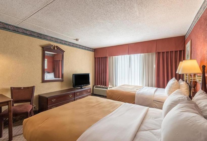 فندق Suburban Extended Stay