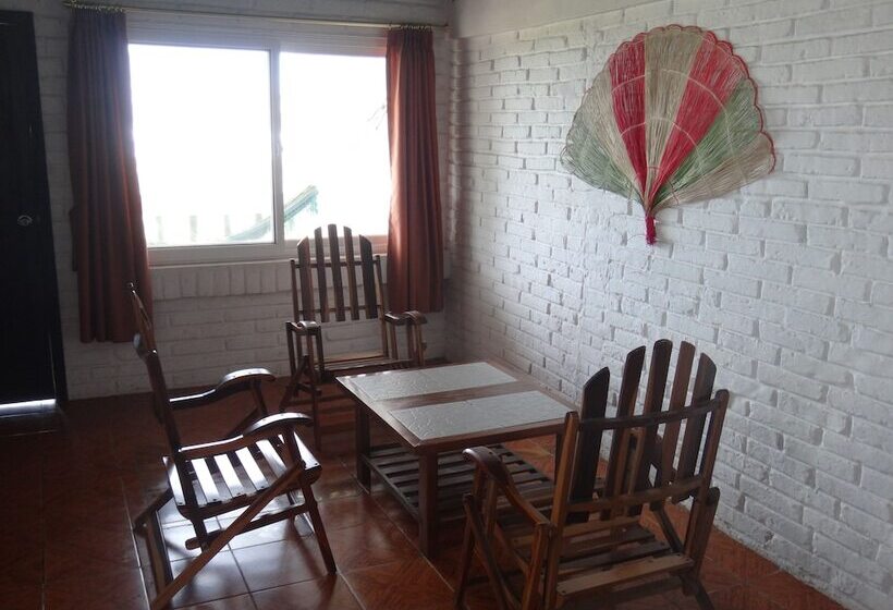 Отель Sundown Beach