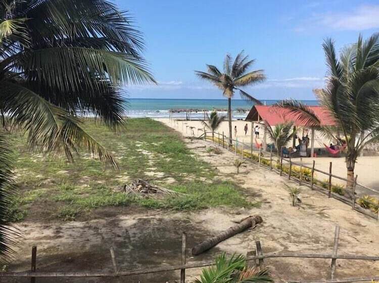 Отель Sundown Beach