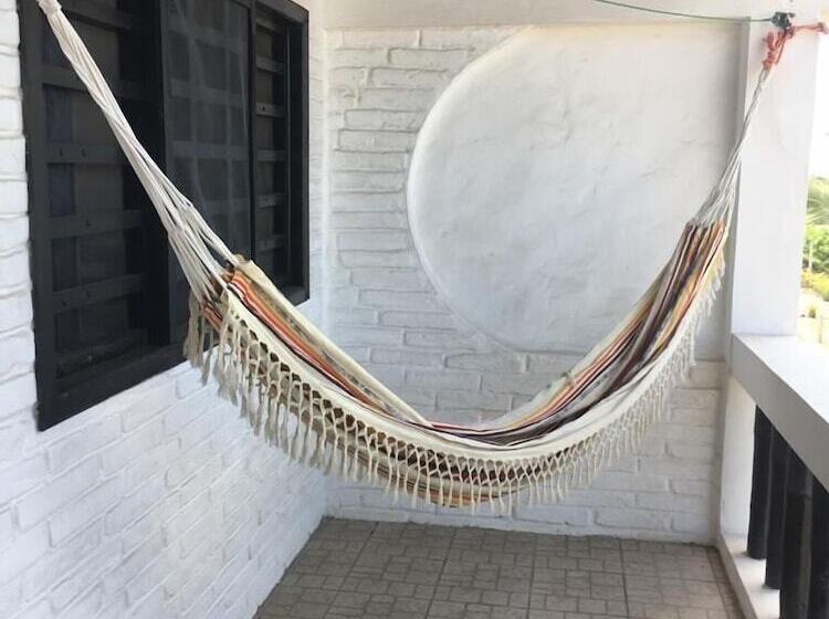 Отель Sundown Beach