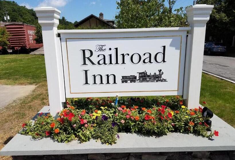 בית מלון כפרי The Railroad Inn