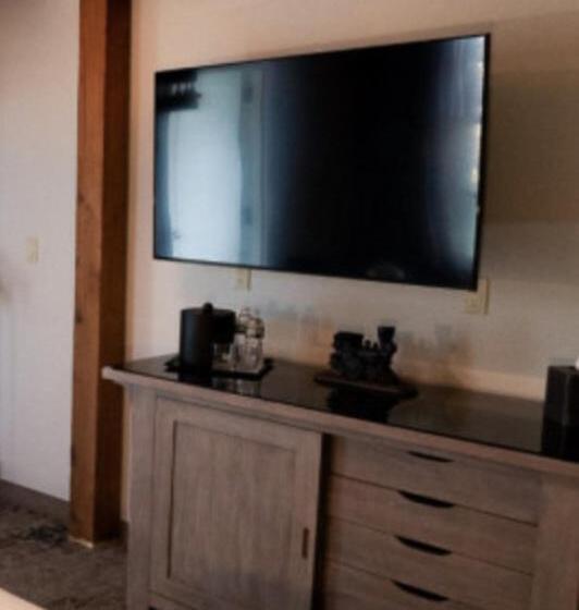 בית מלון כפרי The Railroad Inn