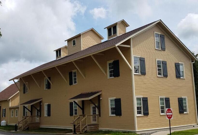 בית מלון כפרי The Railroad Inn