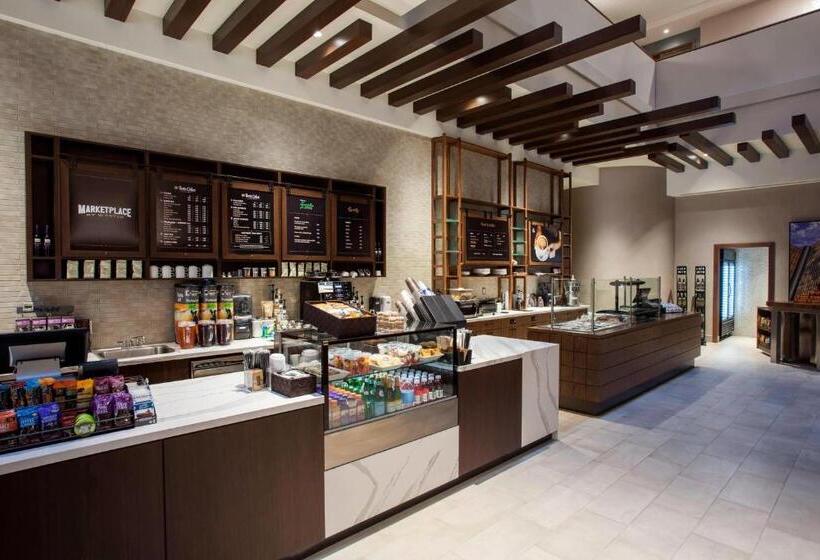 هتل The Westin Chattanooga