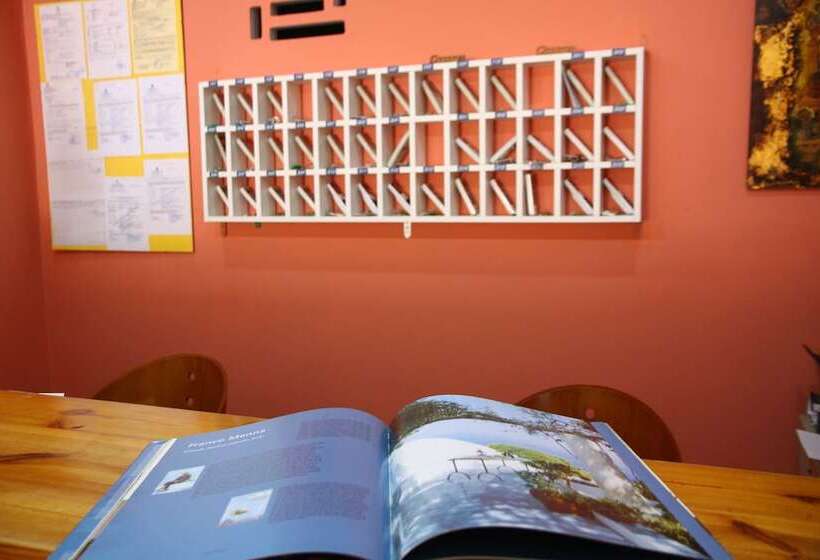 ホテル Triton Garden