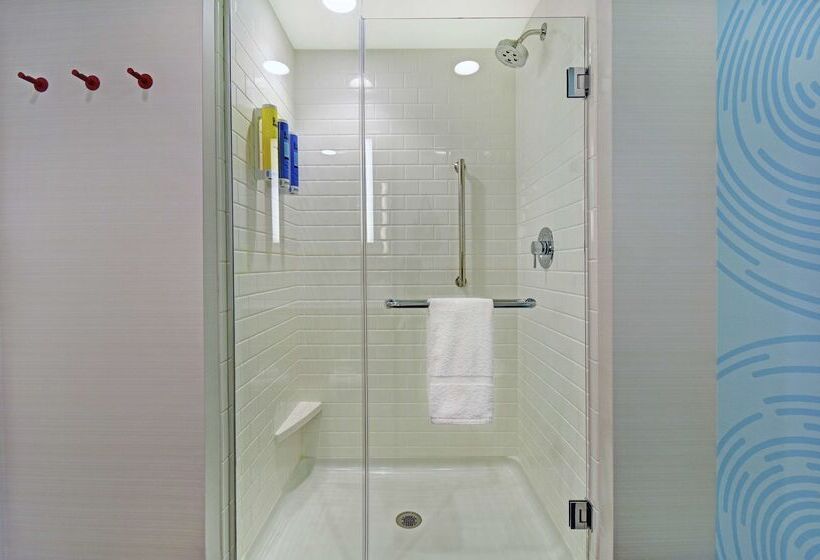 ホテル Tru By Hilton Portland Airport Area