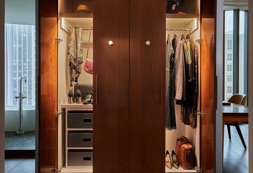 هتل Viceroy Chicago