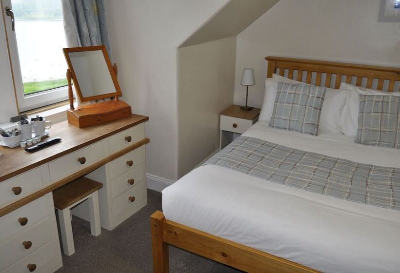 בית מלון כפרי West Loch