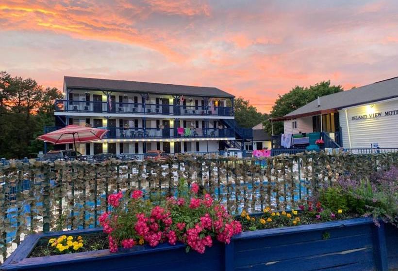 Island View Motel