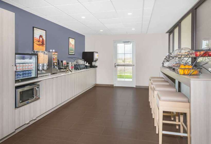 Microtel Inn & Suites By Wyndham Springville