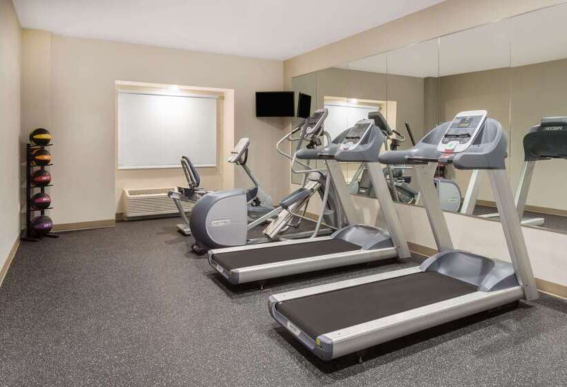 Microtel Inn & Suites By Wyndham Springville