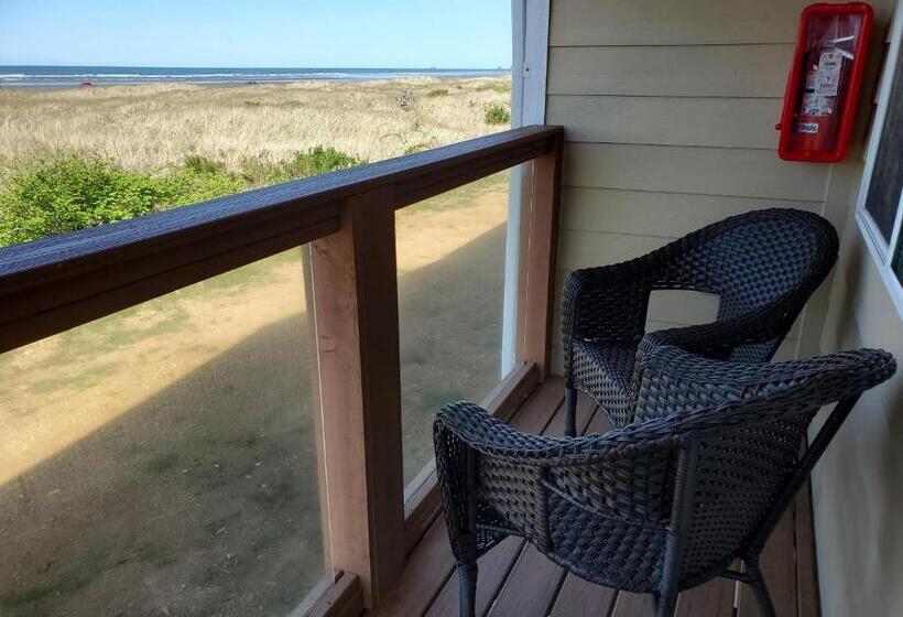 Moonstone Beach Motel