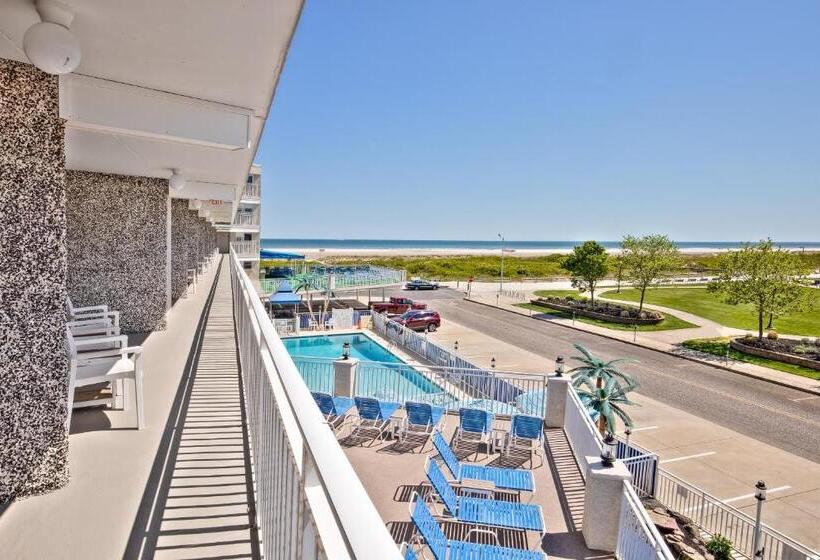 汽车旅馆  Armada By The Sea