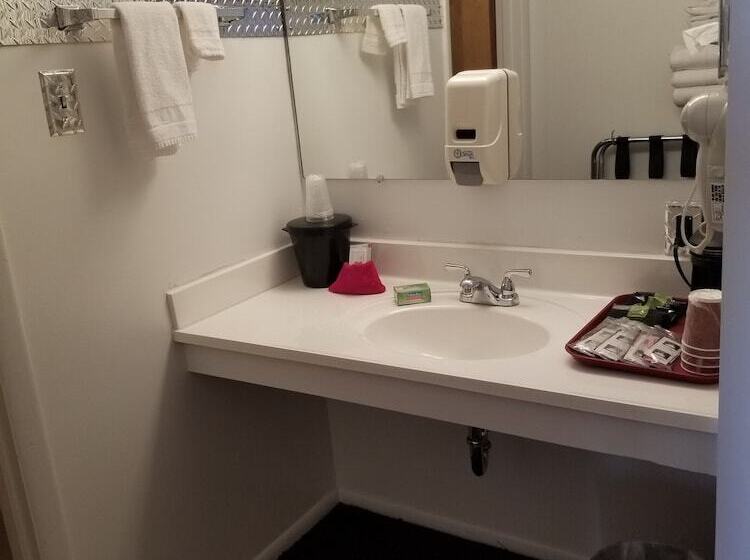 فندق على الطريق Galaxy Of Harley Bikers Between Bryce And Zion