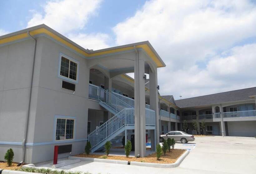 فندق على الطريق Haven Inn & Suites Willowbrook