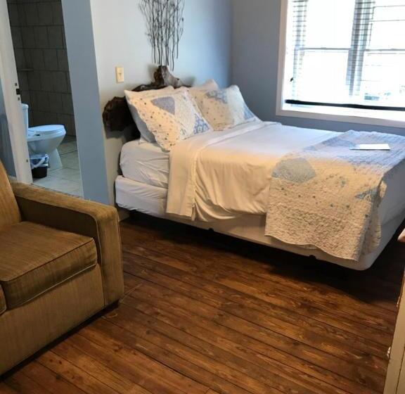 فندق على الطريق The Riverside Lodge At Chimney Rock