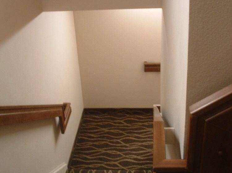 فندق على الطريق The Sunset Inn