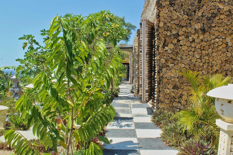 리조트 Kabeh Jati Garden Villa & Restaurant