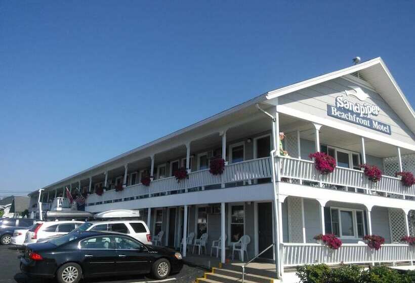 Sandpiper Beachfront Motel