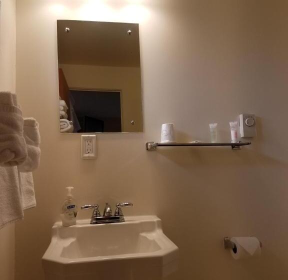 Sleep For Less Motel