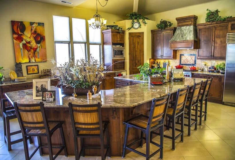 Snow Canyon View Bed And Breakfast